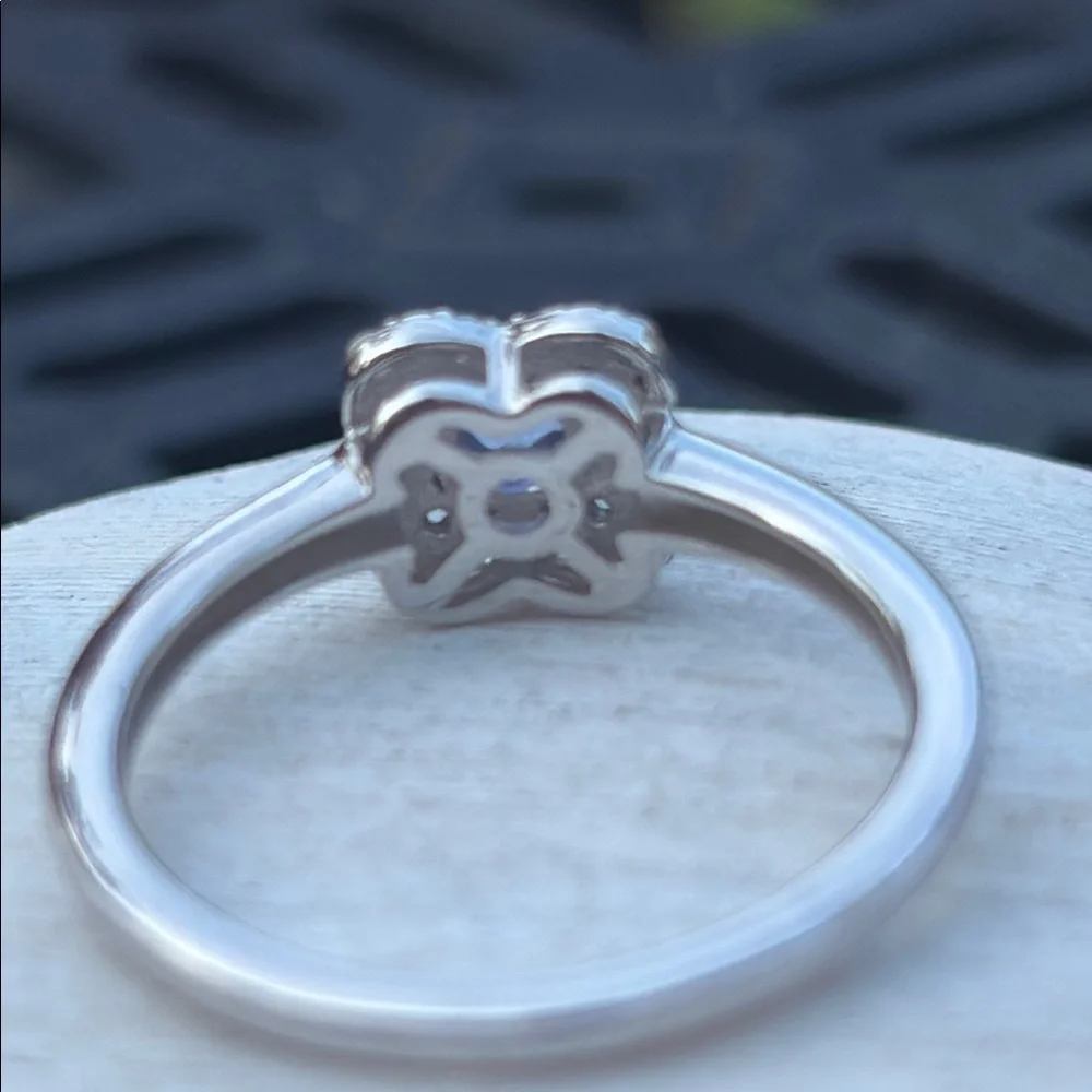 Natural Tanzanite and White Zircon Sterling Silver Ring Size 7 Clover Flower - Picture 11 of 13